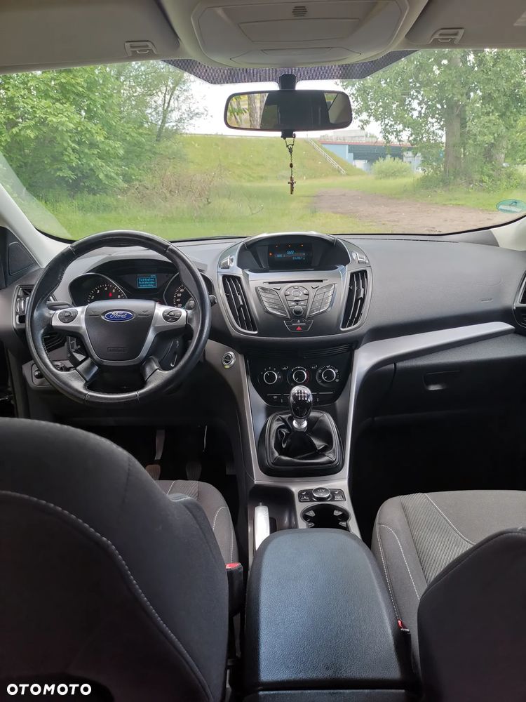 Ford Kuga - 8