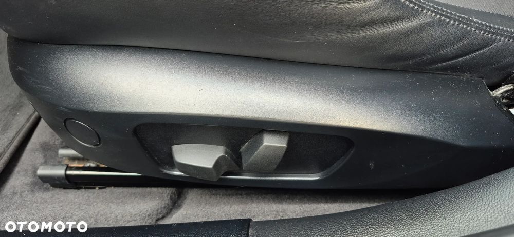 BMW Seria 3 320d DPF Touring - 19