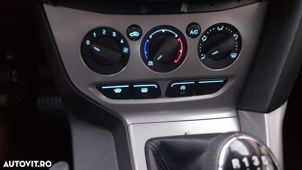 Ford Focus 1.0 EcoBoost ST-Line - 8