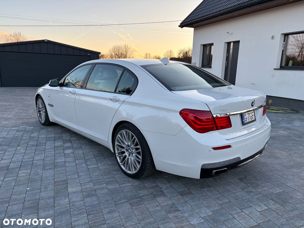 BMW Seria 7 750Li - 3