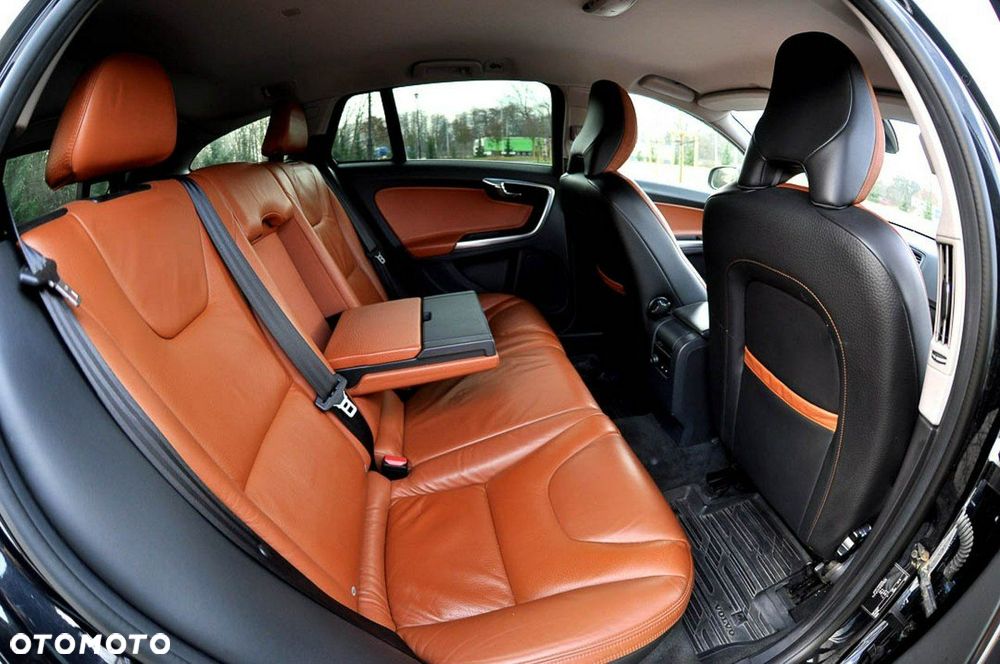 Volvo V60 D3 Momentum - 9