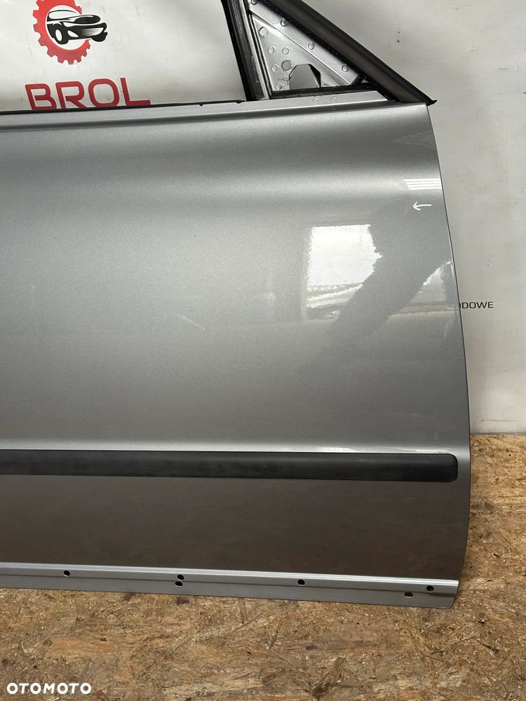 DRZWI PRZEDNIE PRAWE VW PASSAT B5 - 3