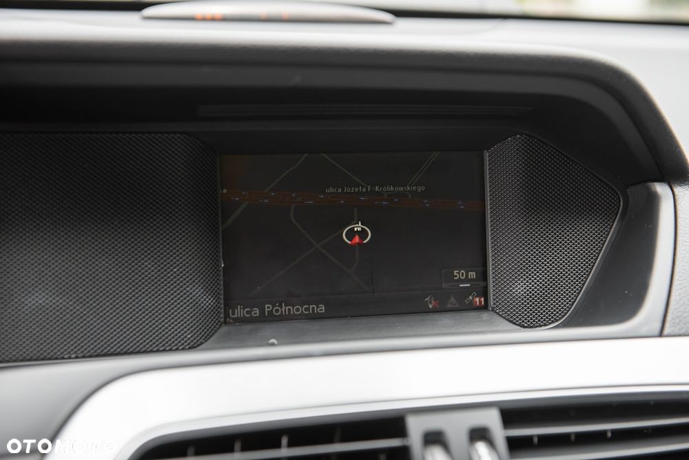 Mercedes-Benz Klasa C 250 Sport 7G-TRONIC - 24