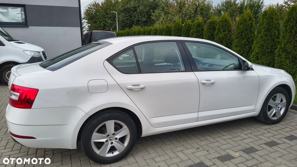 Skoda Octavia 1.5 TSI ACT Ambition - 4