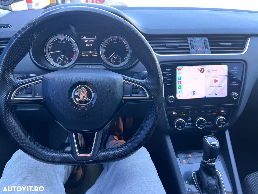 Skoda Octavia 2.0 TDI DSG Style - 17