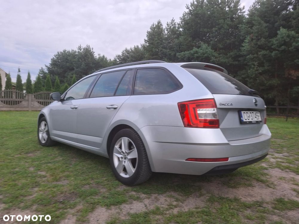 Skoda Octavia 1.6 TDI Ambition - 6