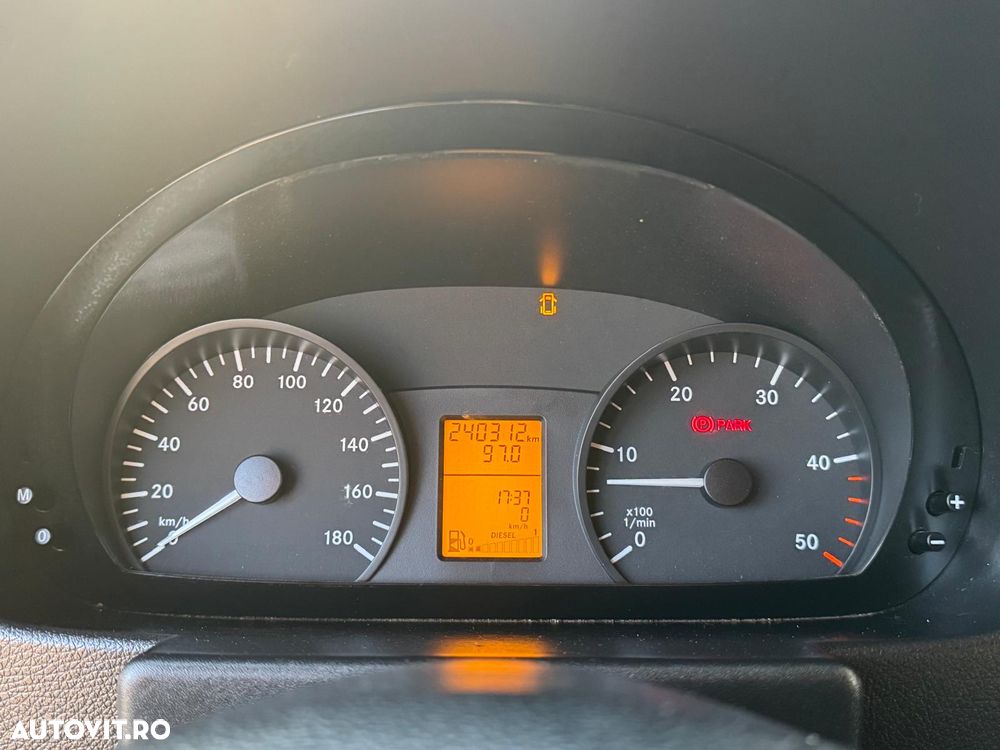 Mercedes-Benz Sprinter 519 - 10