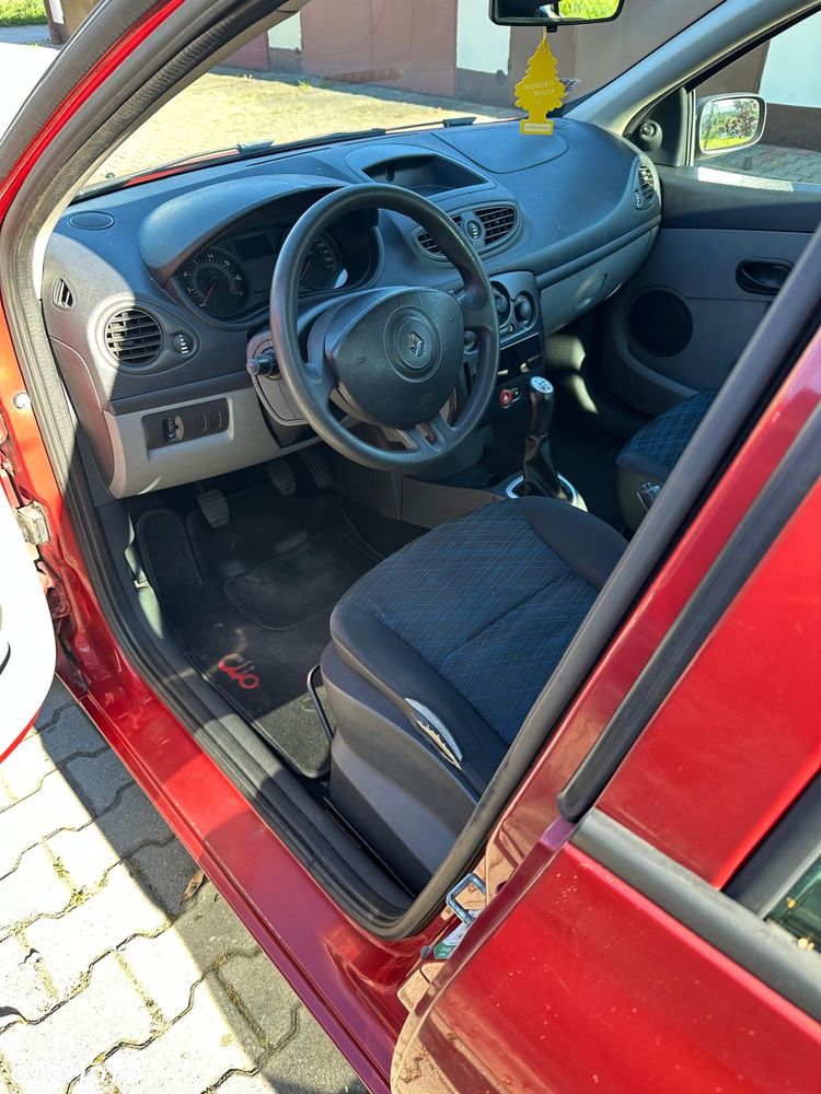 Renault Clio 2005 photo 5