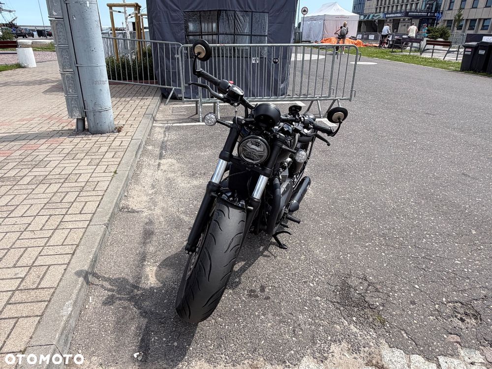 Triumph Bonneville Bobber - 20