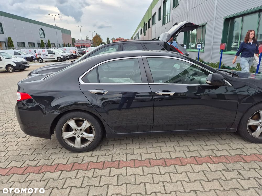 Honda Accord 2.0 Executive - 9