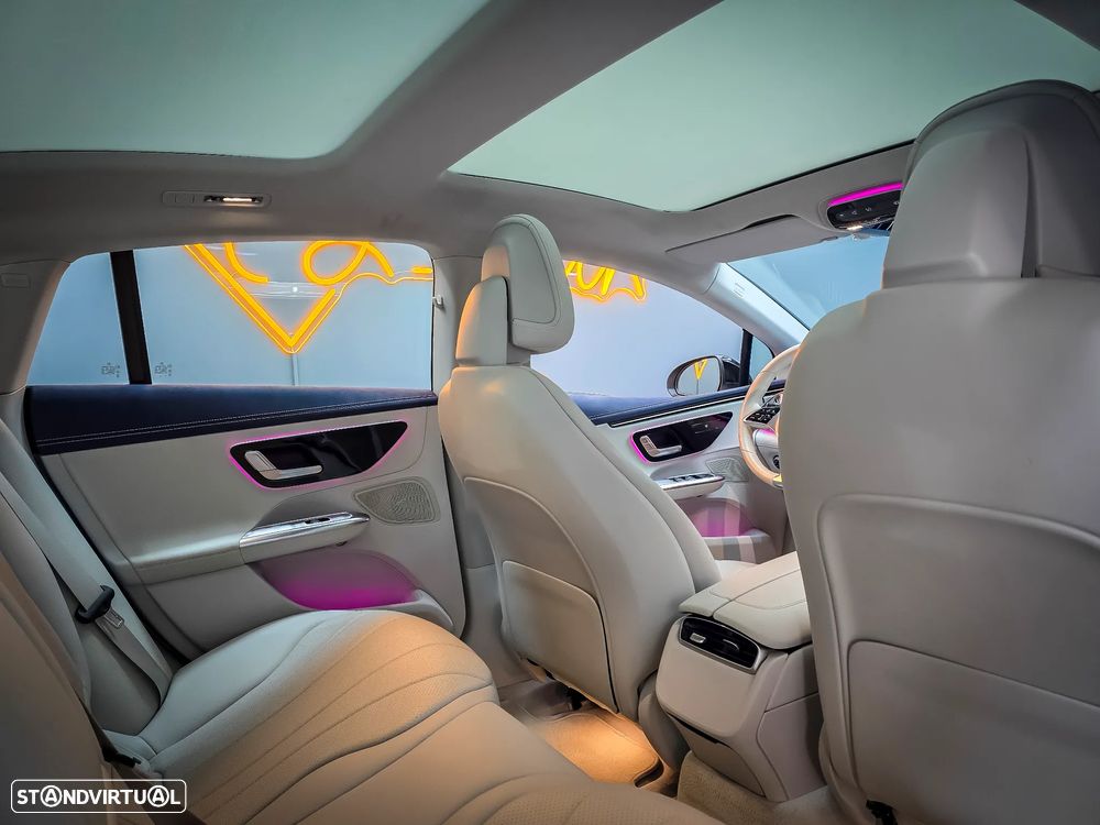 Mercedes-Benz EQE SUV 300 - 32