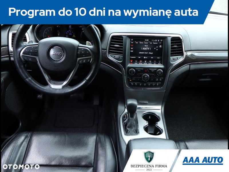 Jeep Grand Cherokee - 8