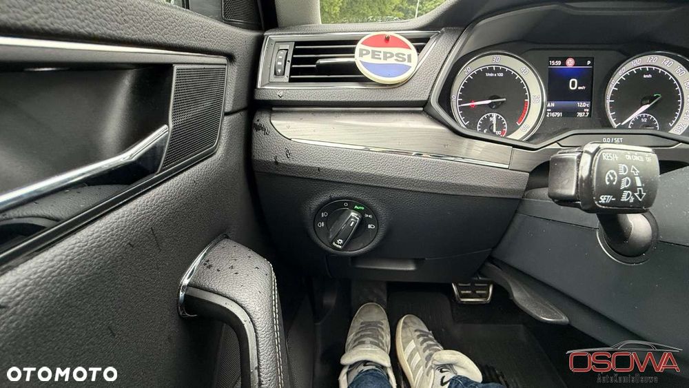 Skoda Superb 2.0 TDI SCR 4x4 Style DSG - 32