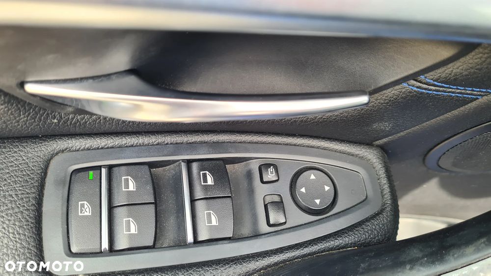 BMW Seria 3 320d M Sport - 15