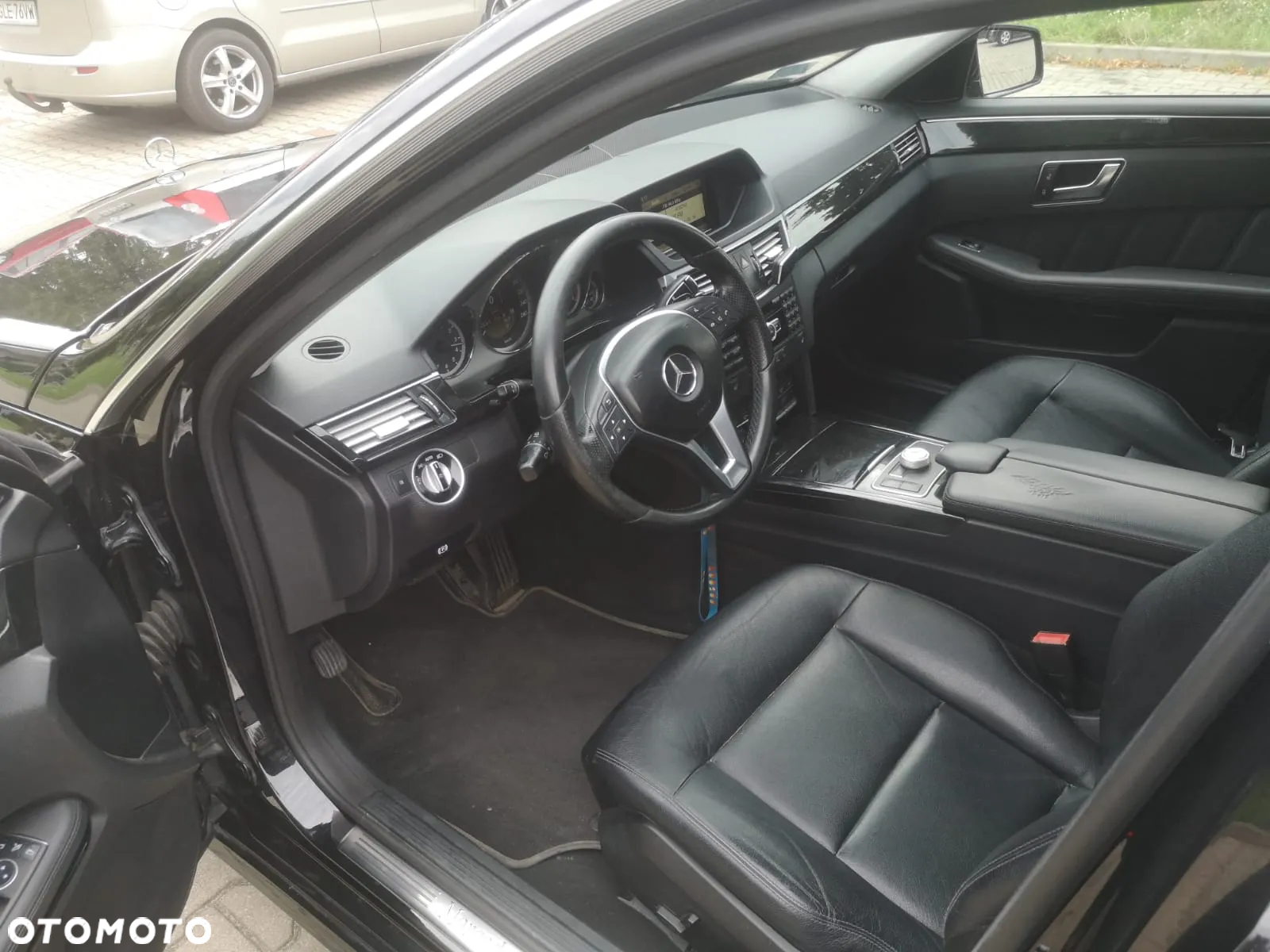 Mercedes-Benz Klasa E 300 CDI BlueEff Avantgarde - 6
