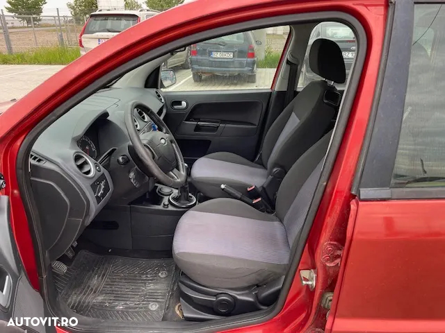 Ford Fusion 1.6 Comfort - 10