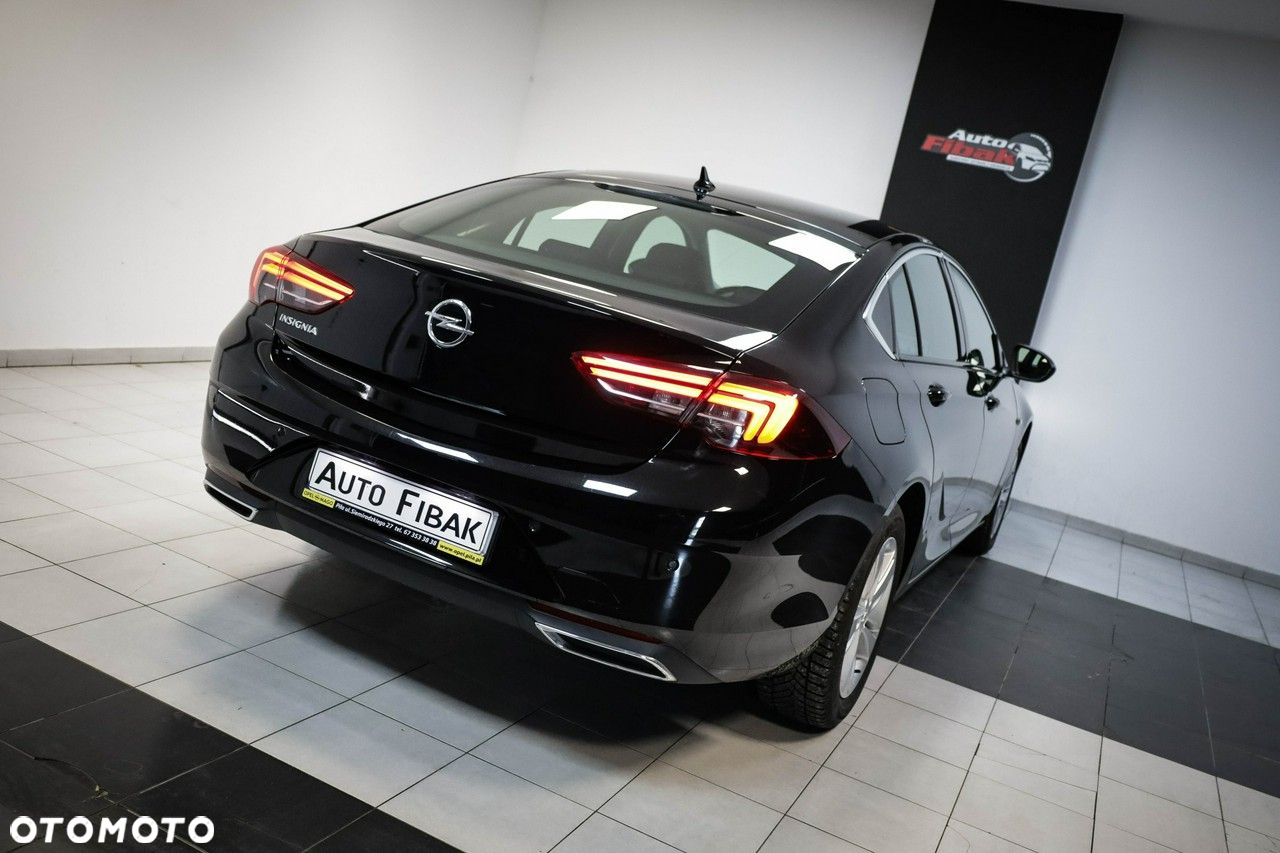 Opel Insignia - 10