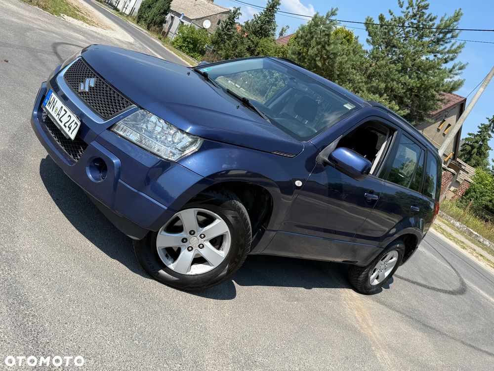 Suzuki Grand Vitara 2.0 Limited - 7