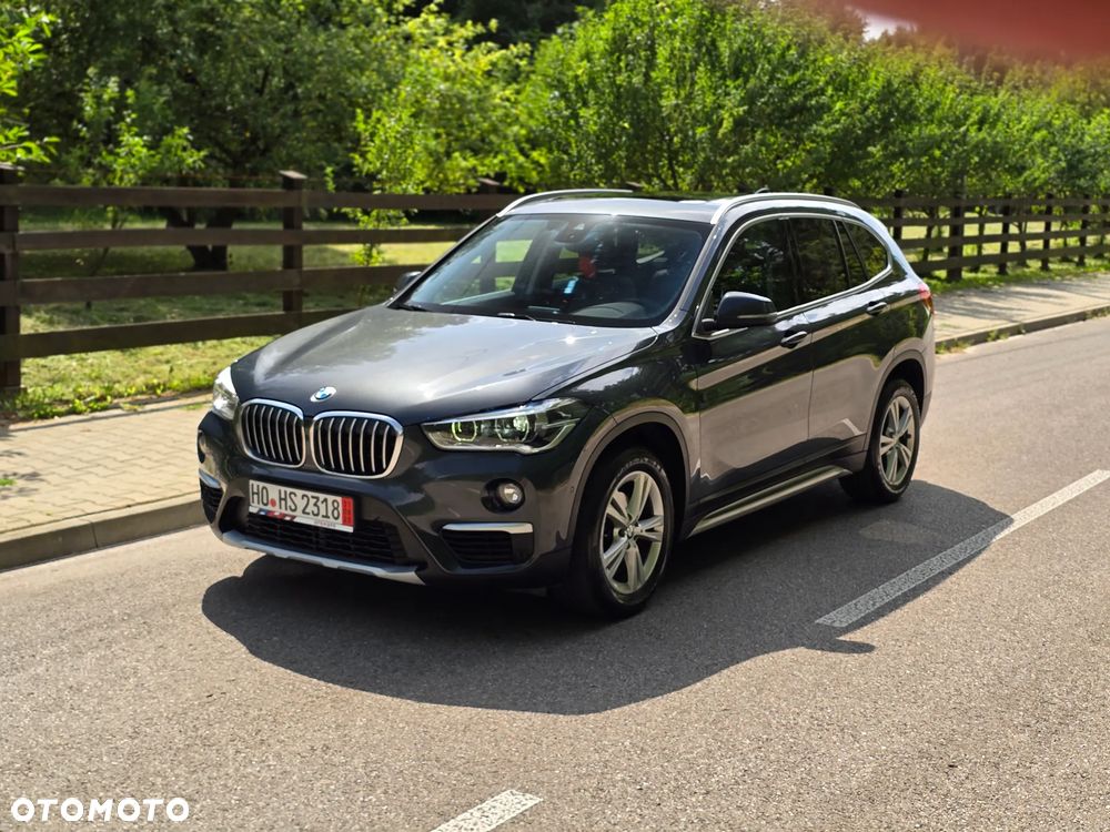 BMW X1 sDrive16d - 12