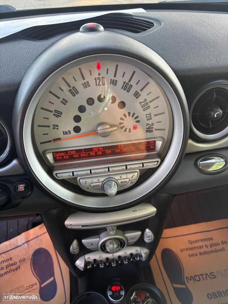 MINI 3 Portas Cooper D - 23