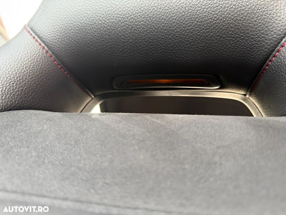 Mercedes-Benz CLA 180 AMG Line - 5