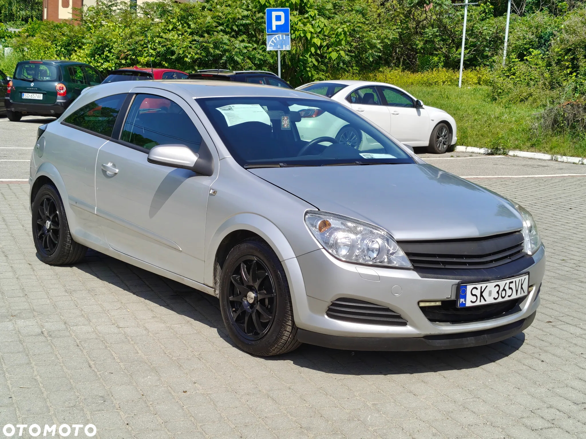 Opel Astra GTC 1.6 Cosmo - 10