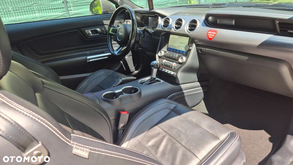 Ford Mustang - 11