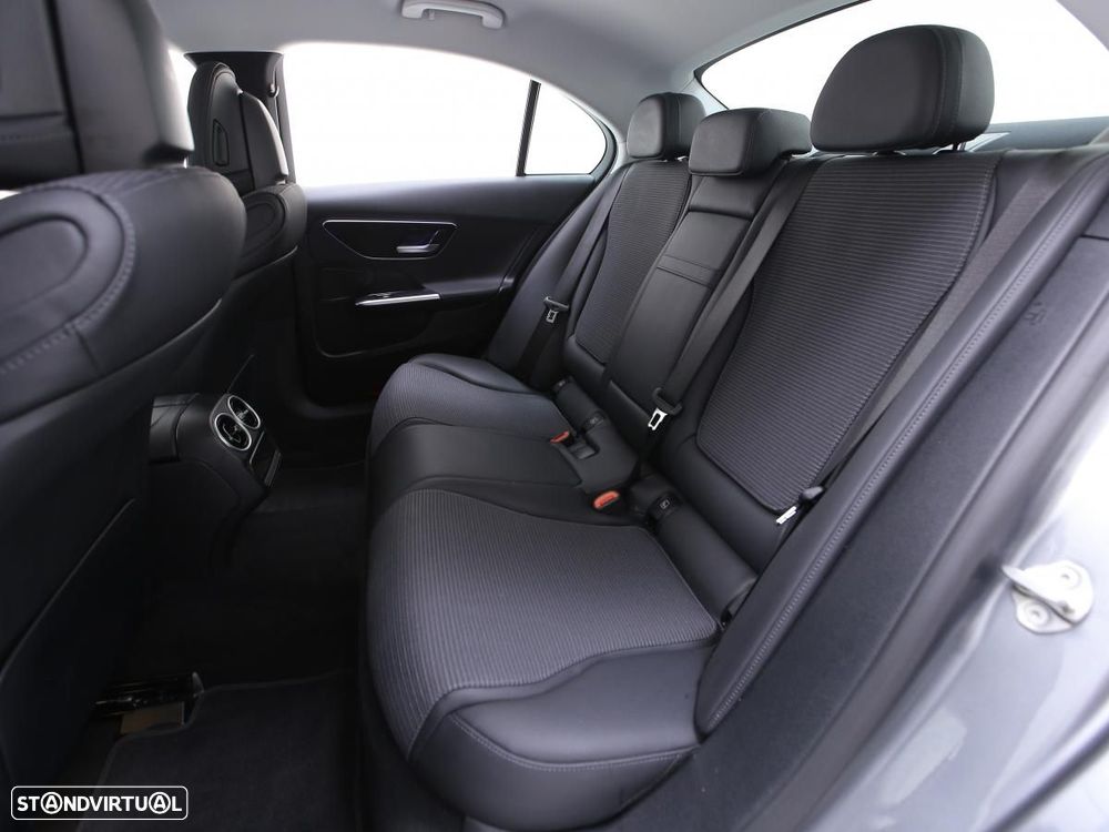 Mercedes-Benz C 180 T 9G-TRONIC Avantgarde Advanced - 12