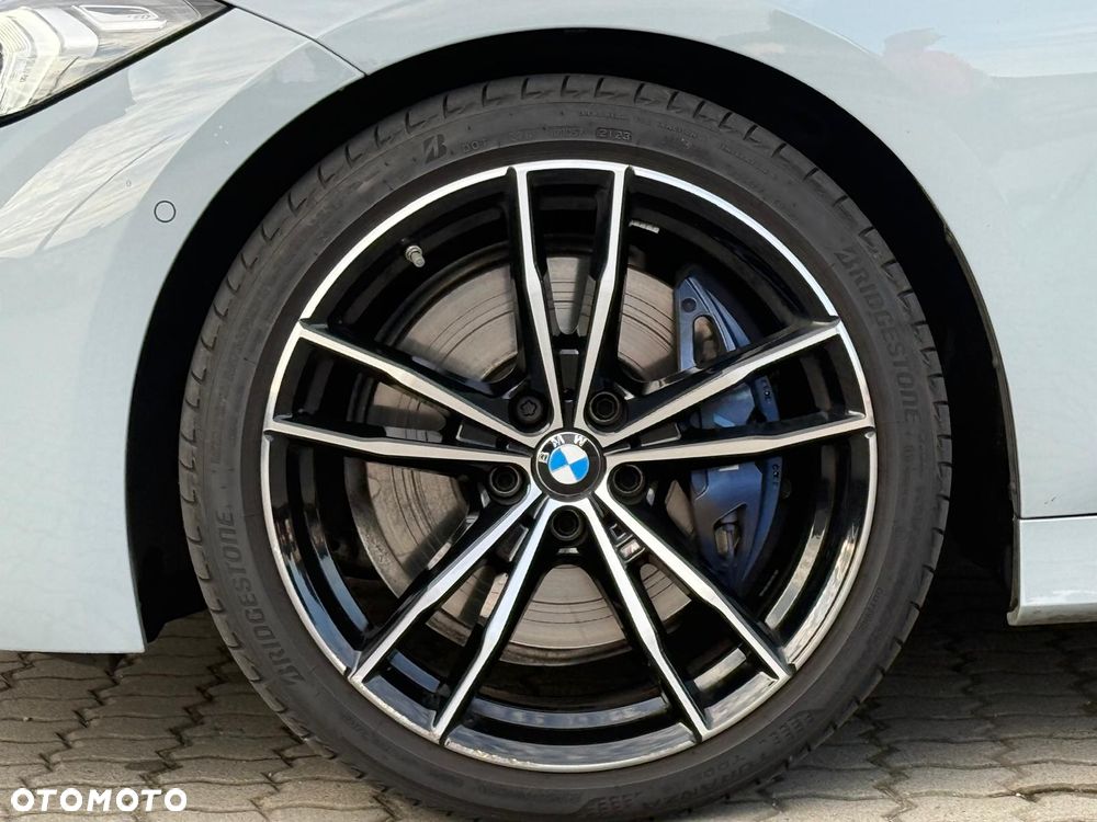 BMW Seria 3 320d xDrive - 41