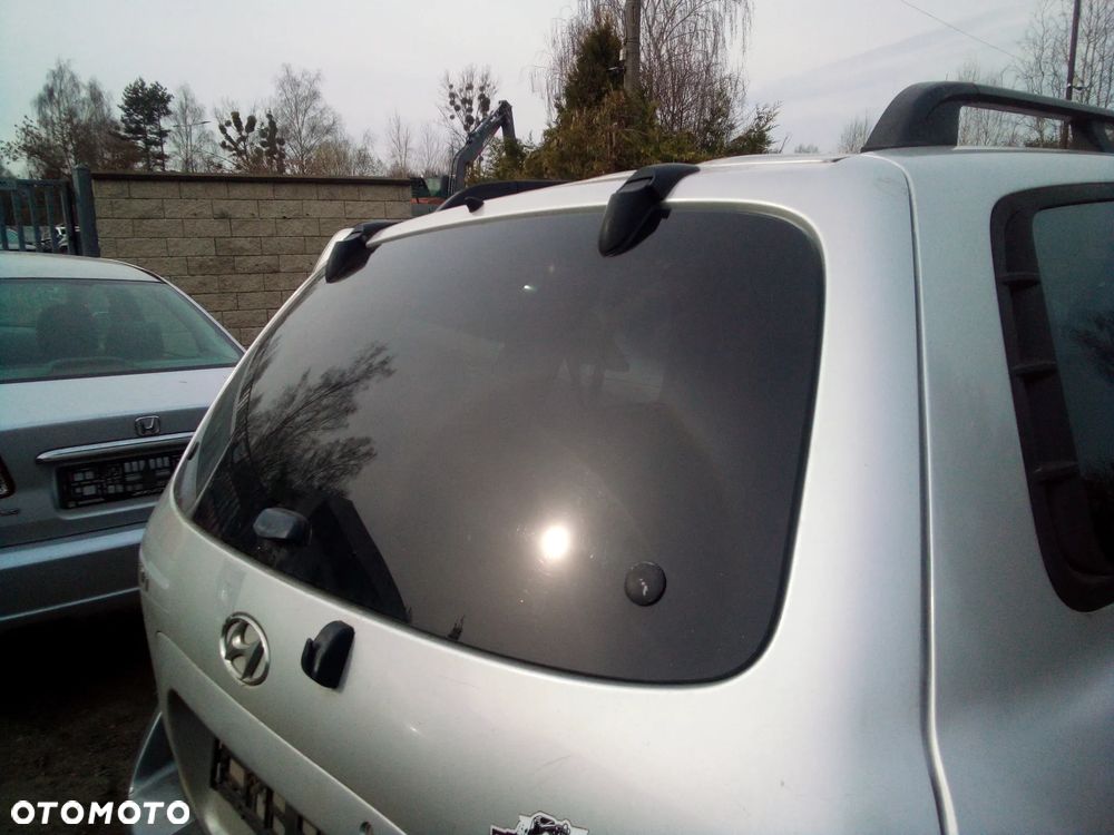 Szyba Tylna Klapy Bagażnika Hyundai Santa Fe I Lift - 1