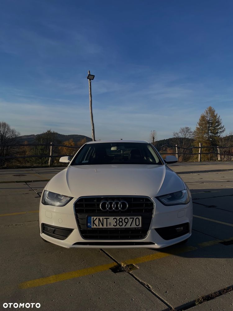 Audi A4 Limousine - 6