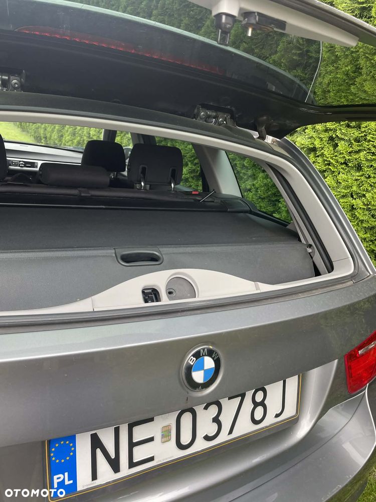 BMW Seria 3 318d DPF - 8