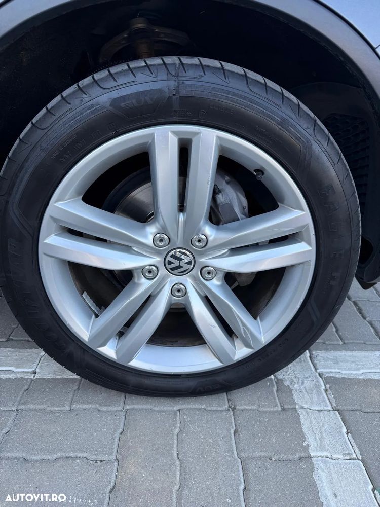 Volkswagen Touareg 3.0 V6 TDI BMT - 29