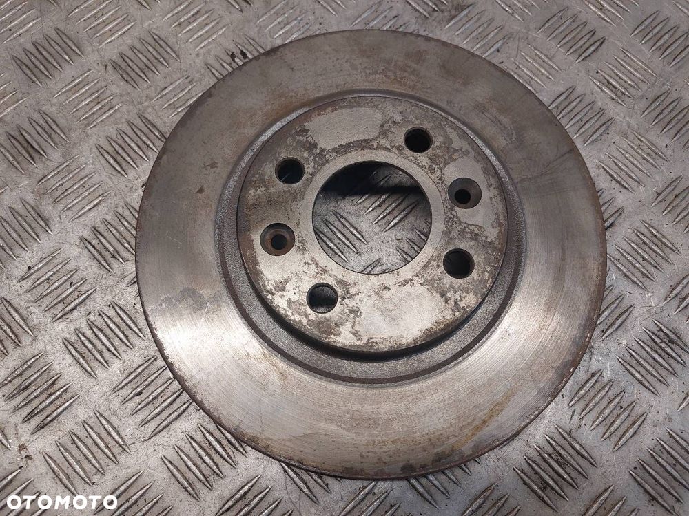 TARCZE HAMULCOWE PRZÓD + KLOCKI RENAULT CLIO II Phase I 1.5 DCI - 6