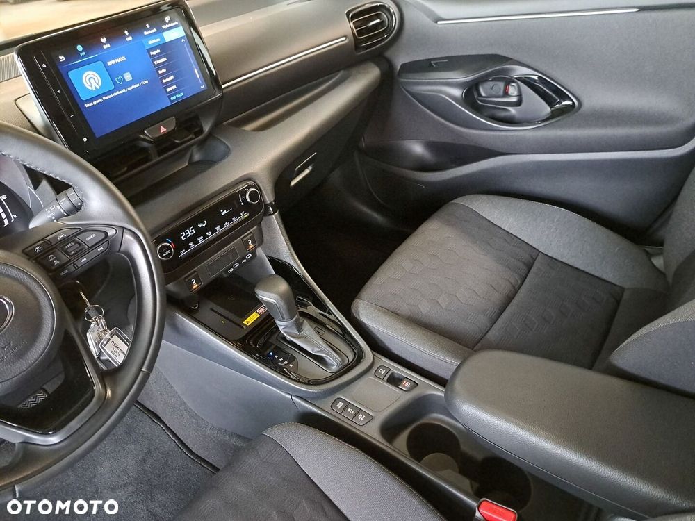 Toyota Yaris Hybrid 1.5 Style - 27
