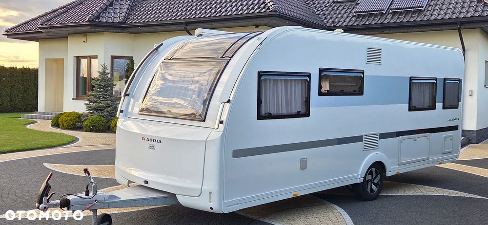 Adria Adora 572UT Mover Markiza Ogrzewanie Podłogowe - 2