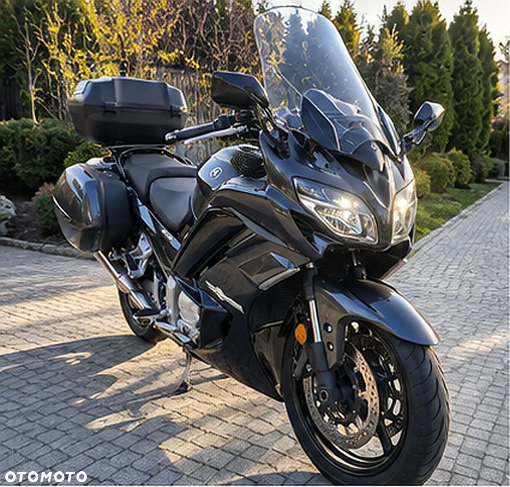 Yamaha FJR - 3