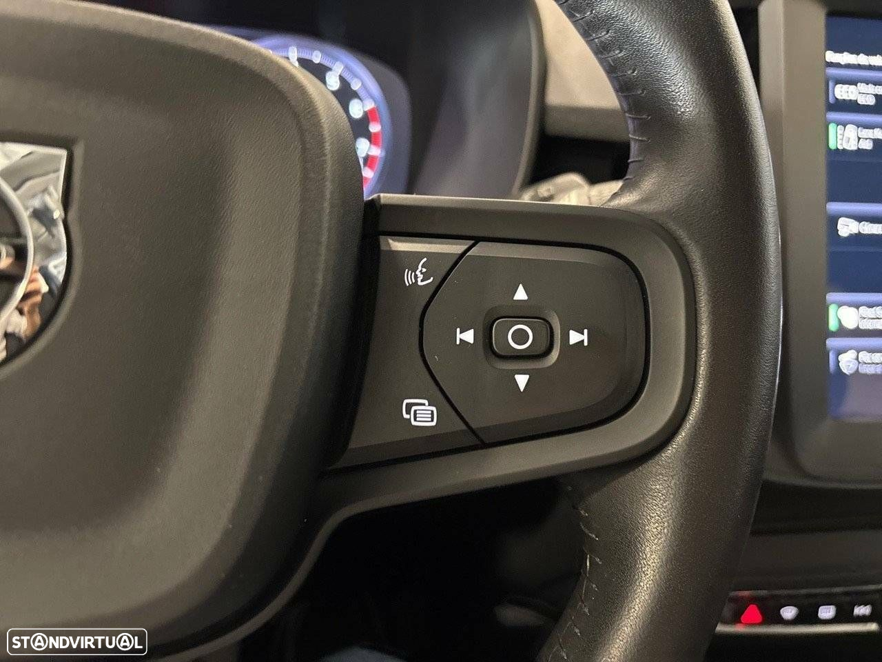 Volvo XC 40 1.5 T2 Momentum - 21