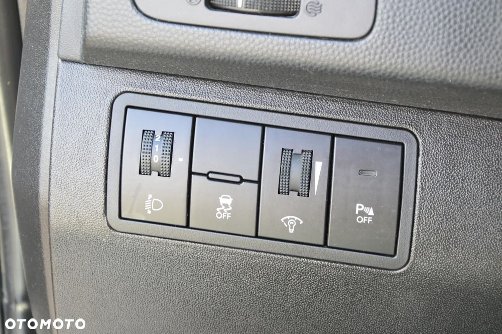 Hyundai ix20 1.4 UEFA EURO 2012 Edition - 12