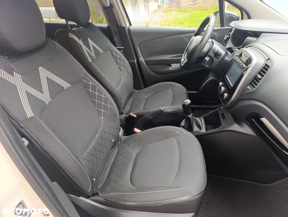 Renault Captur - 17