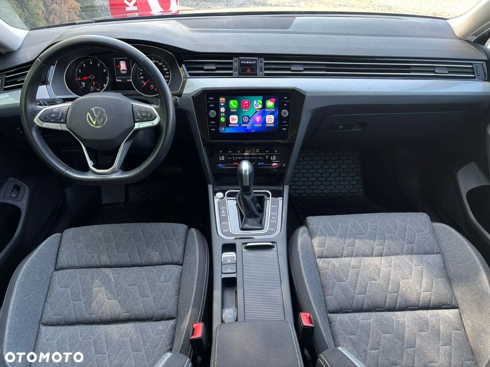 Volkswagen Passat - 17