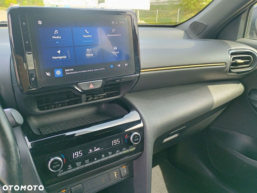 Toyota Yaris Cross - 24