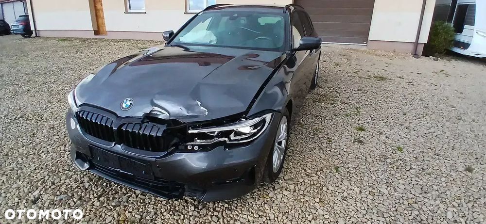 BMW Seria 3 318d Luxury Line - 4
