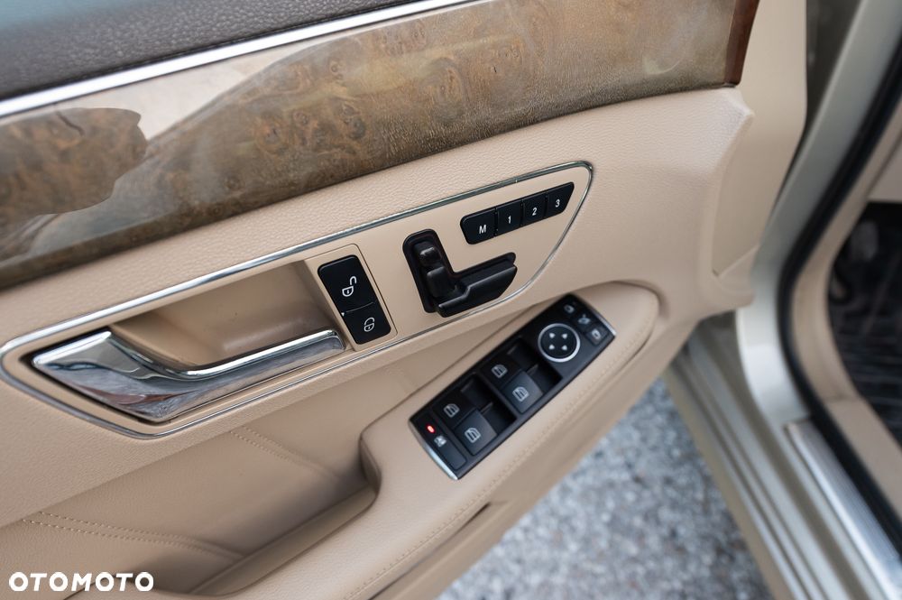 Mercedes-Benz Klasa E 350 CDI BlueEff - 39