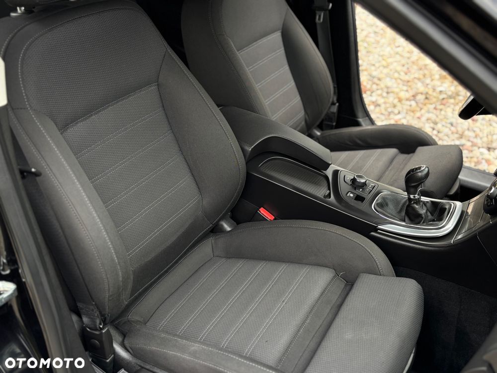 Opel Insignia 1.8 - 17