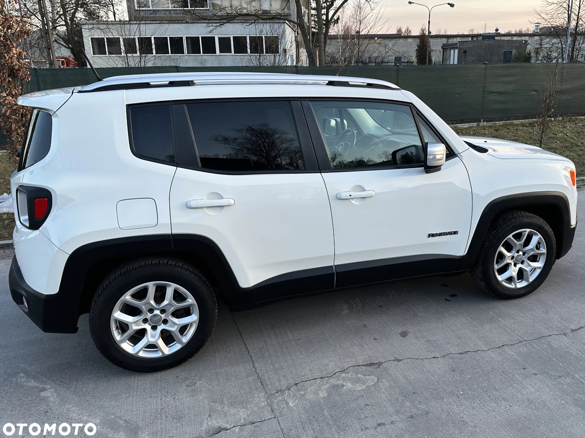Jeep Renegade 1.4 MultiAir Limited FWD S&S - 12