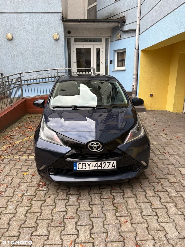 Toyota Aygo x-play - 2