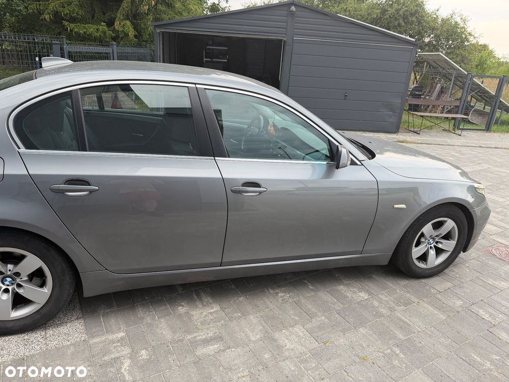 BMW 5 Series 2009 photo 4