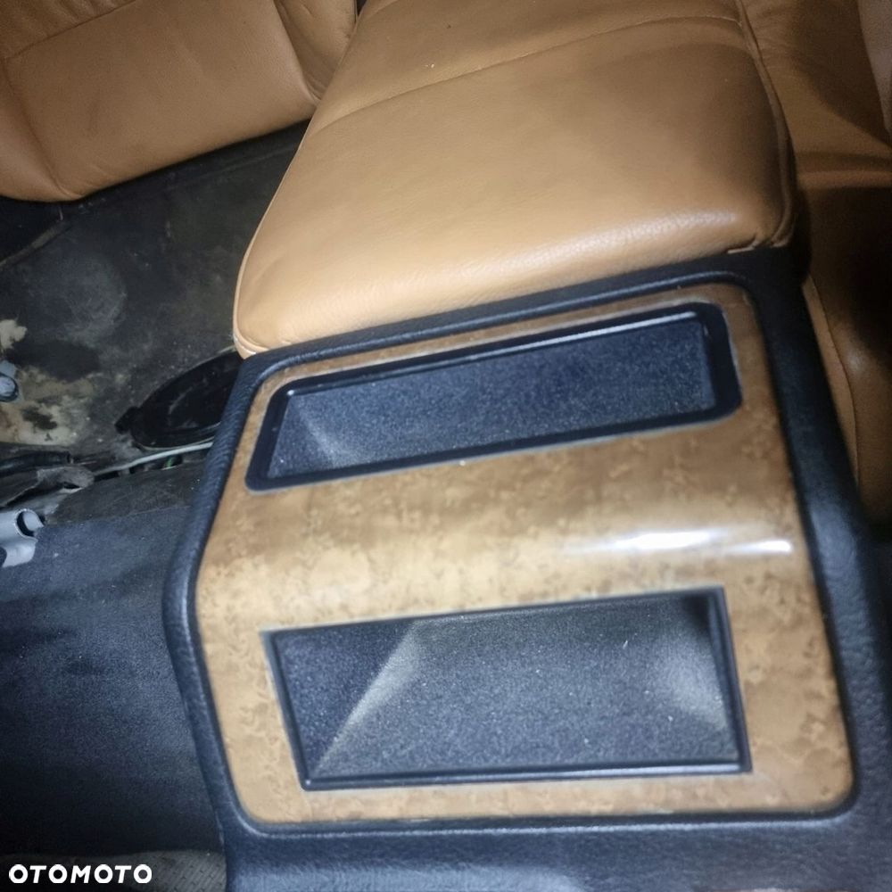 RAMKA PANEL POPIELNICZKA KPL DREWNO BMW E31 840 - 4