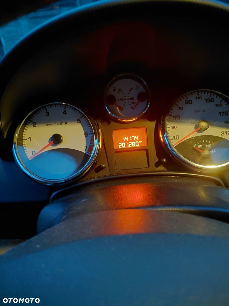 Peugeot 207 1.4 Trendy - 3